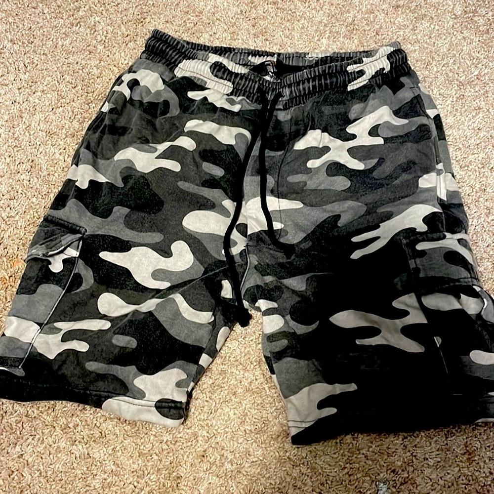 Mens Camo shorts